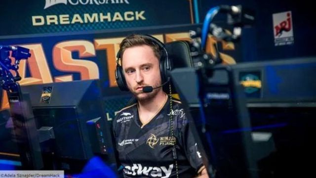 Dignitas benches GeT_RiGhT and Xizt ahead of expected transfers